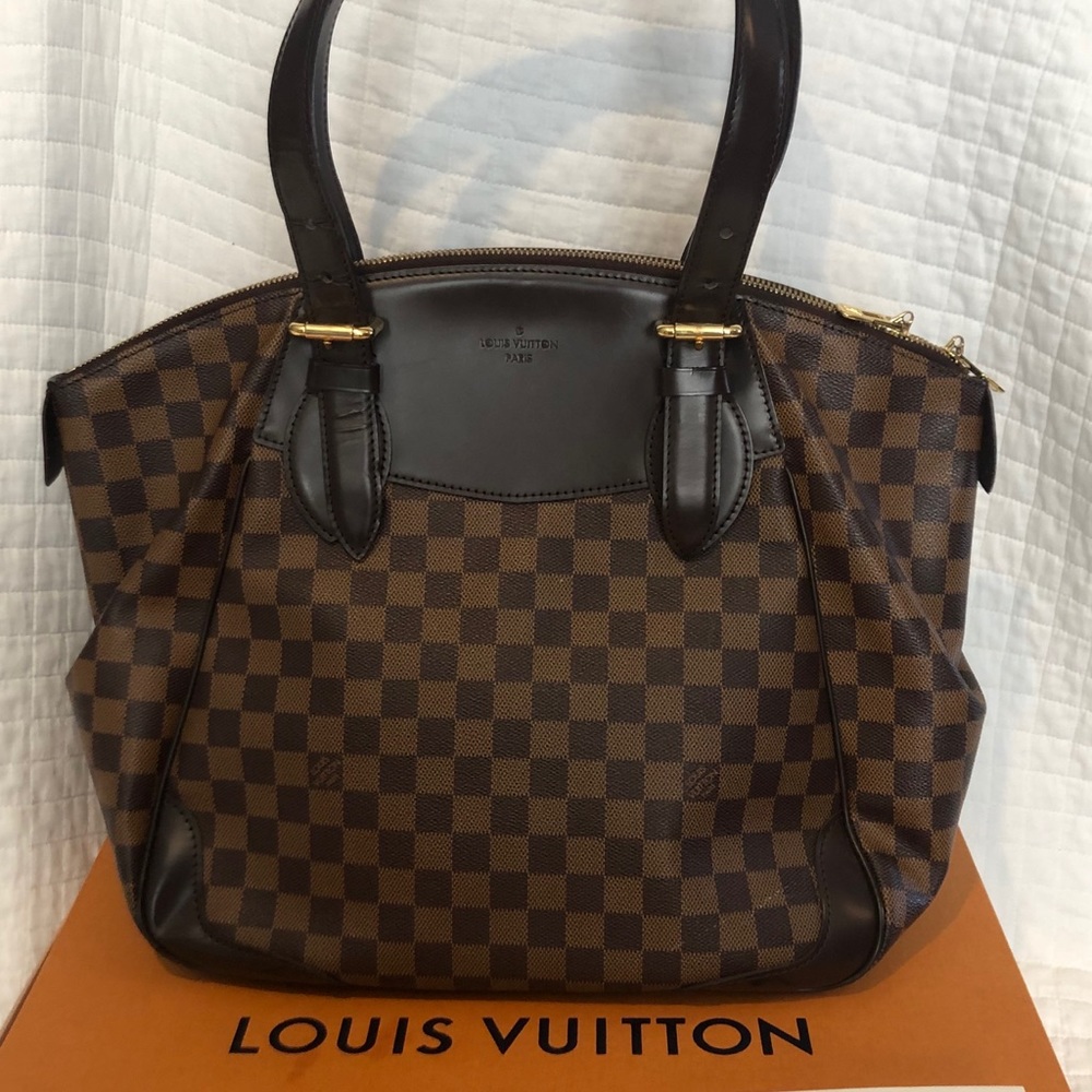 Authentic LOUIS VUITTON Damier Ebene Verona MM bag
